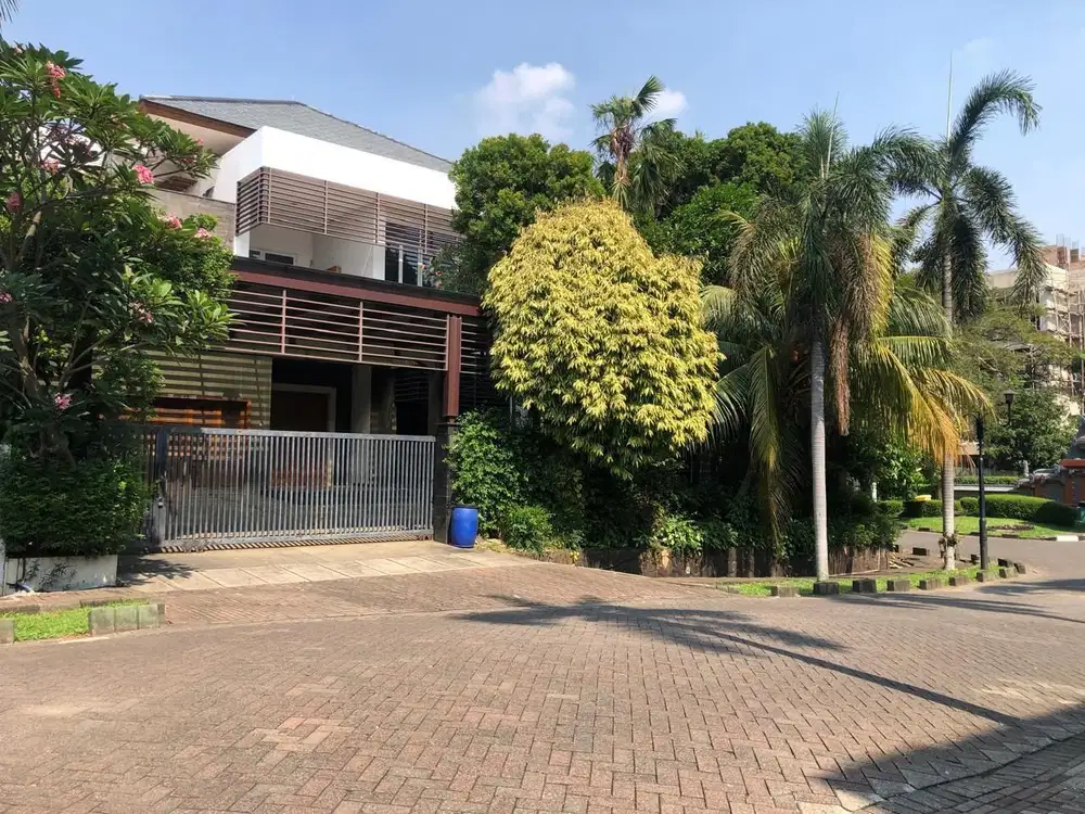 Harga Hitung Tanah! Rumah Hook di Kintamani Raya Luas 1.200 m2