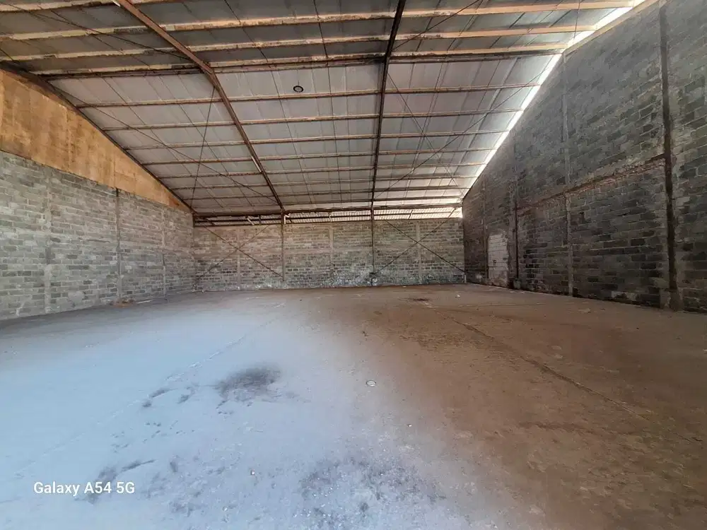 Sewa Gudang di Pegangsaan Dua - Luas Bangunan 360 m2