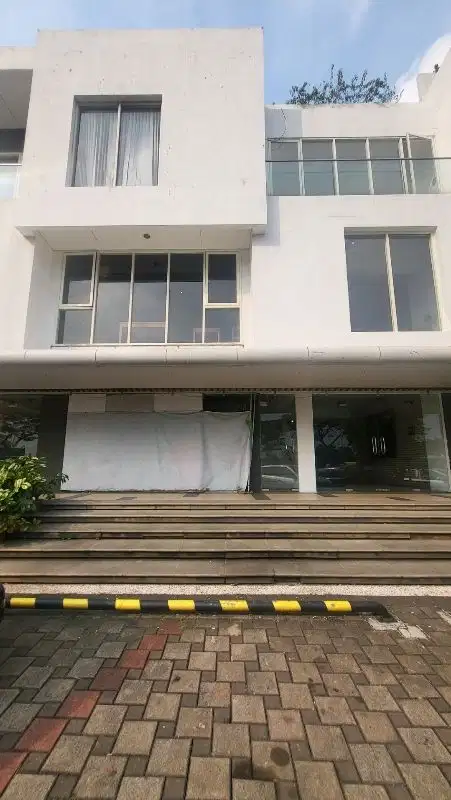 Ruko 4 Lantai Hadap Jalan Raya Pinggir Tol BSD