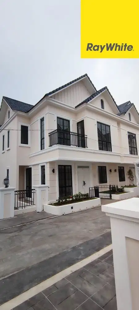 Dijual Cepat Rumah Modern 2 Lantai Bagus di Lavon 2 Cluster Margonite