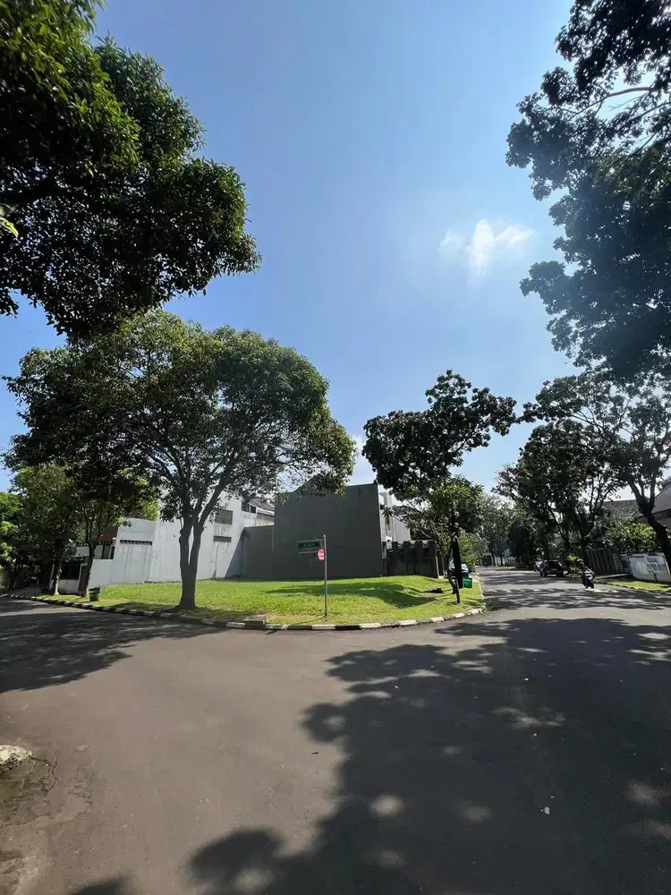 Kavling Hoek Lokasi Bouelevar SHM bisa KPT Puspita Loka BSD city