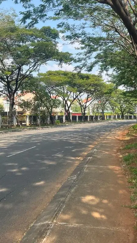 Dijual Rumah 2 lantai di Cluster Cassia JGC