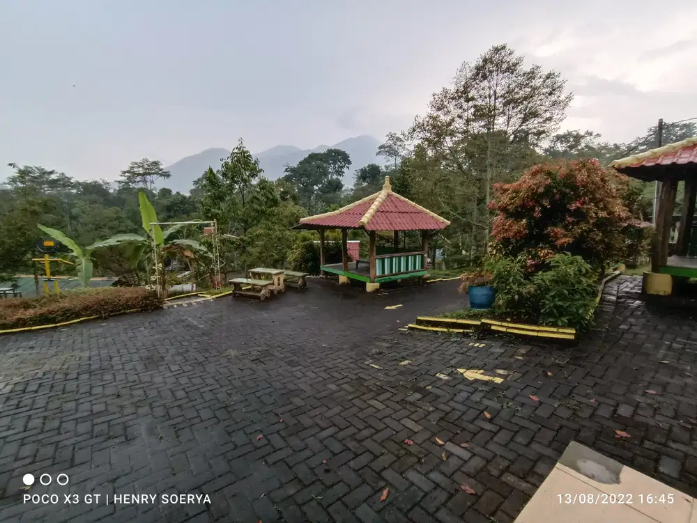 1327. Tempat wahana, kuliner, wisata outbound Jl. Duyung Trawas