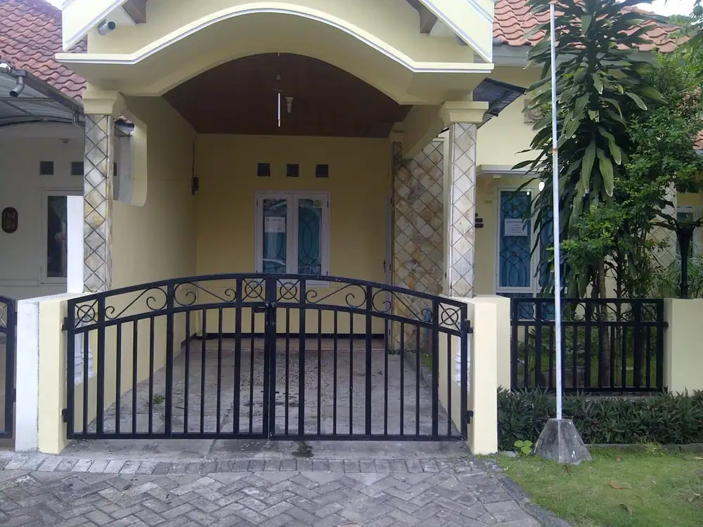 1837. Dijual Rumah Taman Pasadena Puri Surya Jaya Gedangan Sidoarjo
