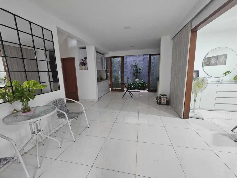 Jual Cepat Rumah 3 Lantai Siap Huni, Kelapa Gading Jakarta Utara.