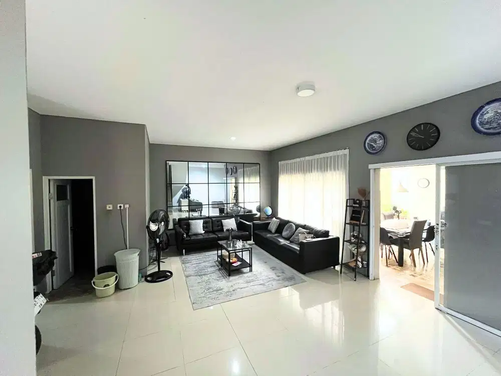 Rumah 2 Lantai di Royal Angkasa Cluster