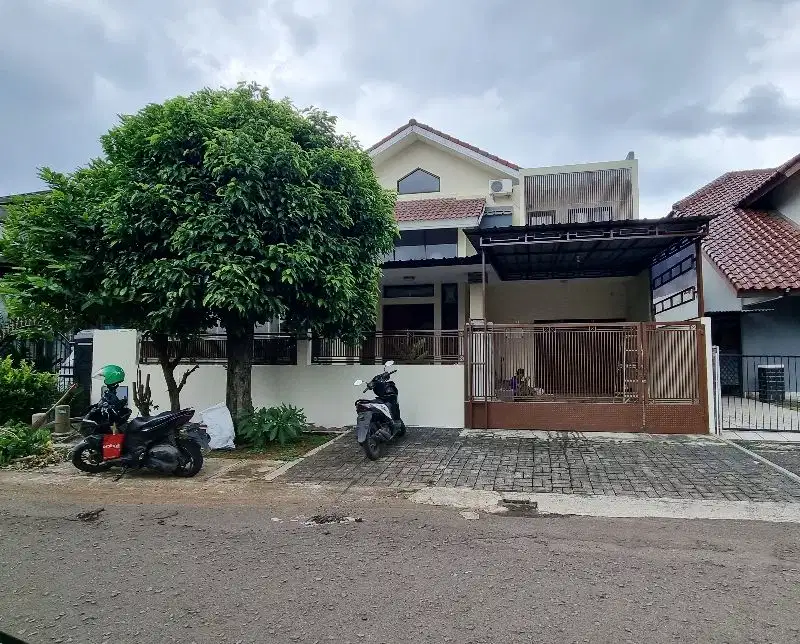 dijual Rumah asri di Anggrek Loka BSD