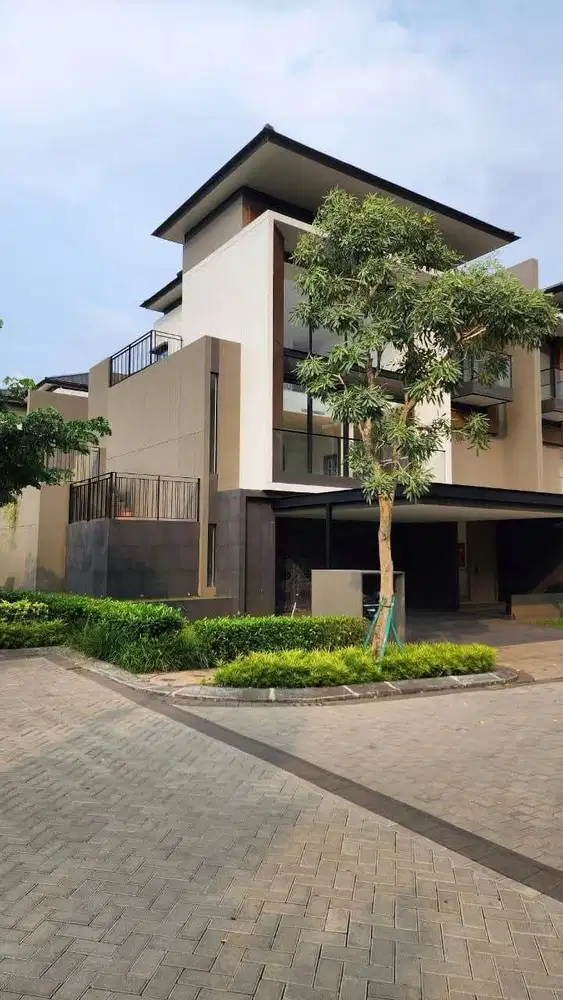 Rumah 3LT Navapark BSD, Bangunan Modern Super GEDE dk Golf Alam Sutera