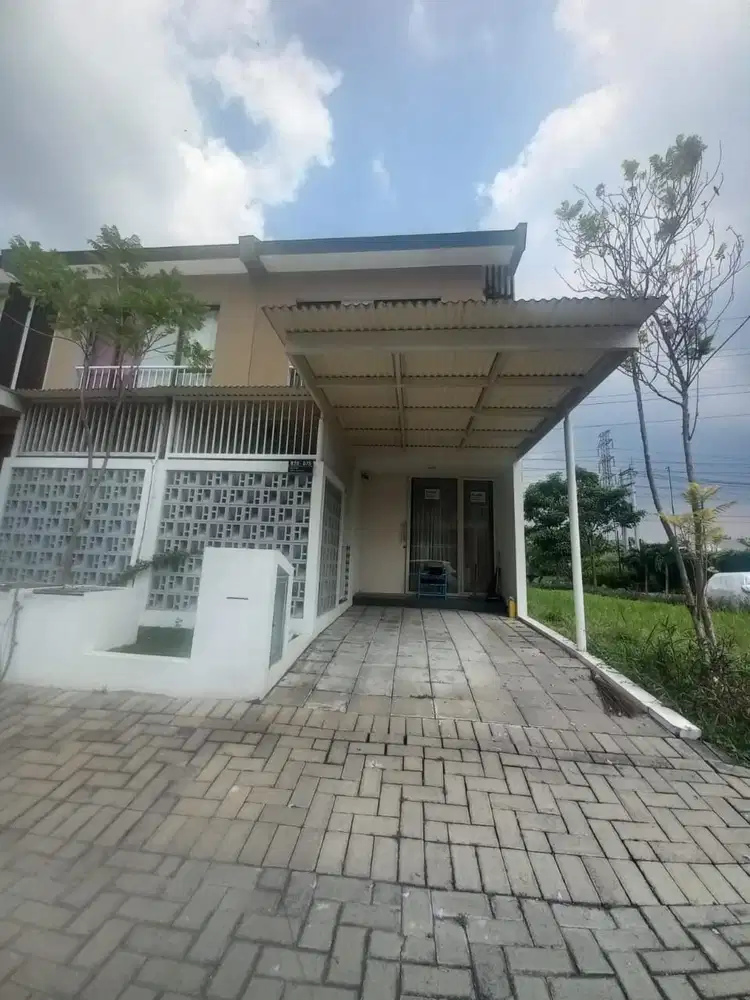Dijual rumah ROYAL RESIDENCE FULL FURNISHED SIAP HUNI