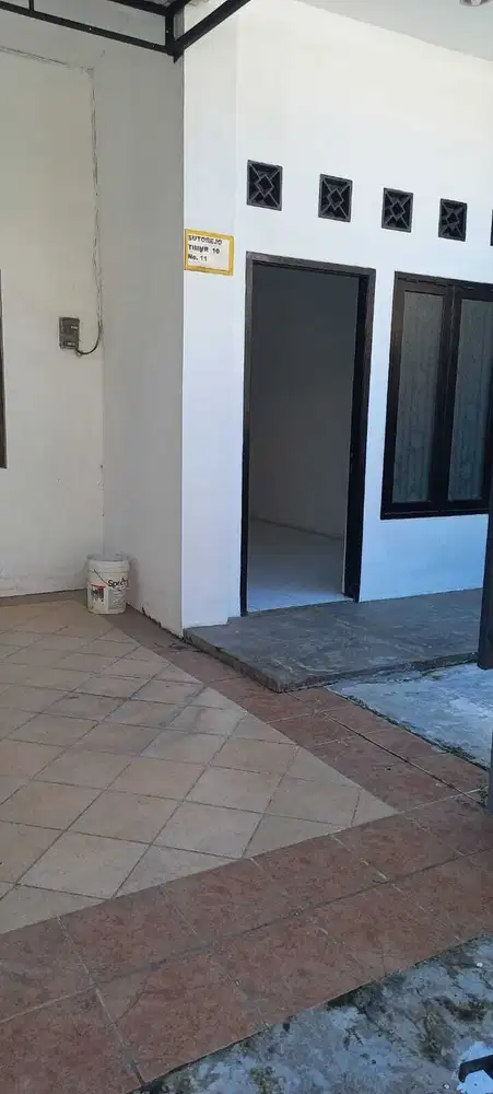Disewakan Rumah 2 lantai di Sutorejo Timur Surabaya