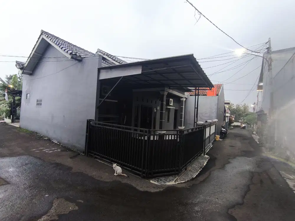 Rumah Siap Huni di Bubulak Daerah Tenang Hoek Murah SHM