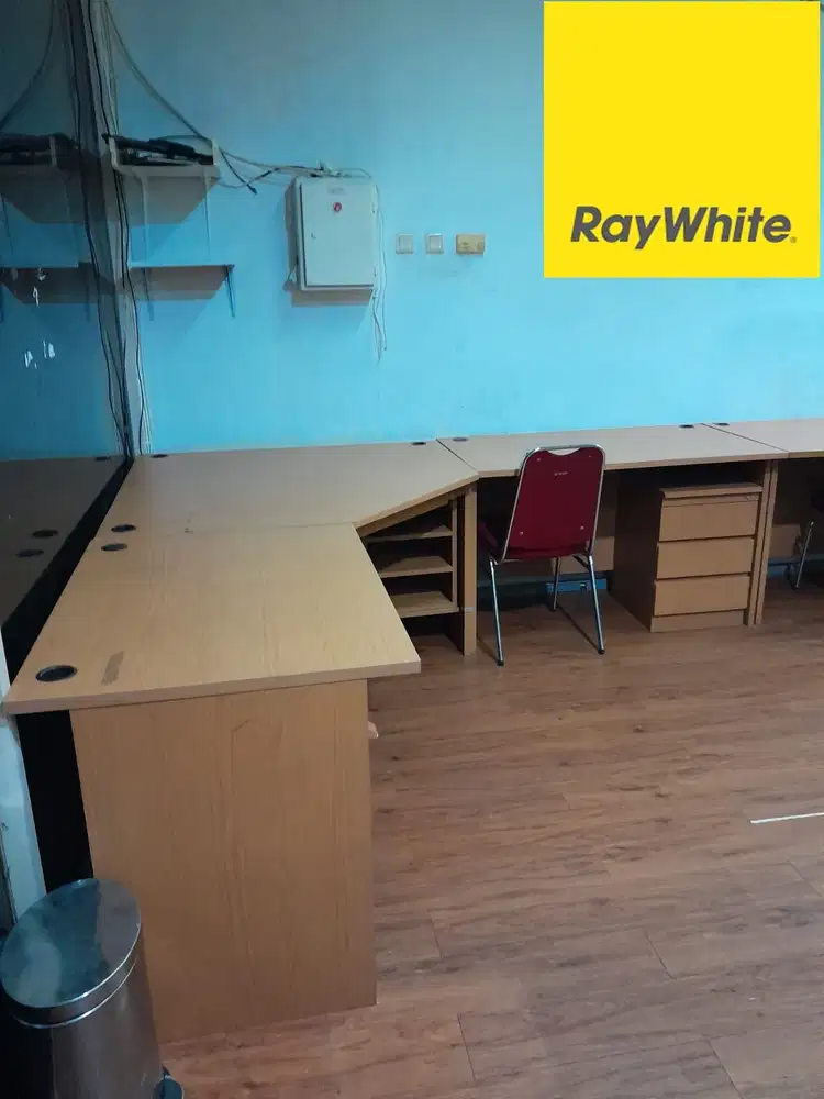 Dijual cepat Ruang Kantor Nyaman & Sejuk di Puri Imperium Office Plaza