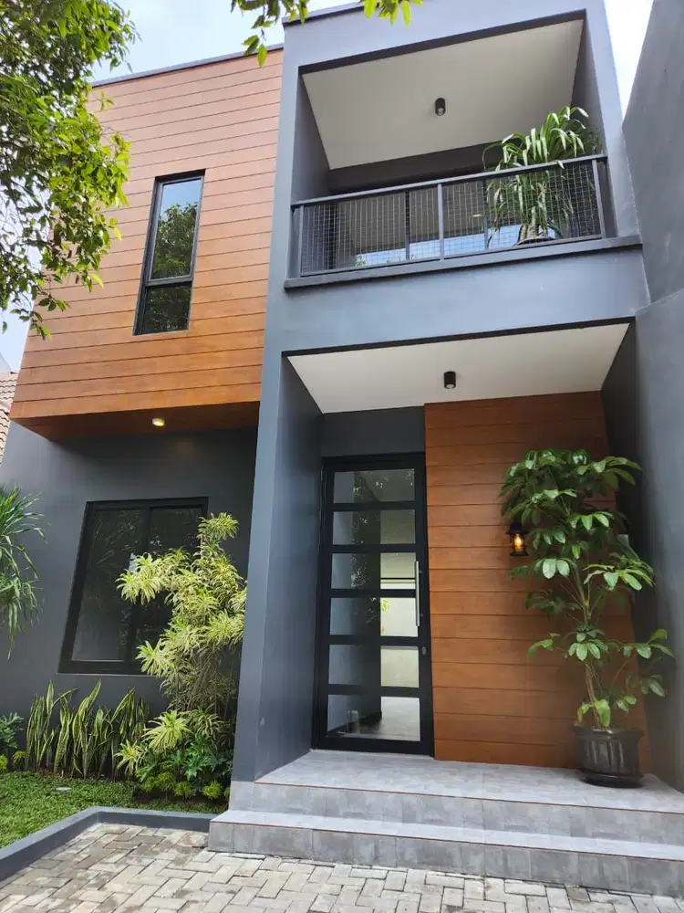 Rumah Bagus Brand New Di Giri Loka BSD Tangerang Selatan