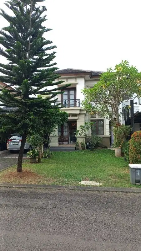 Rumah siapnhuni di Bsd De Latinos Serpong