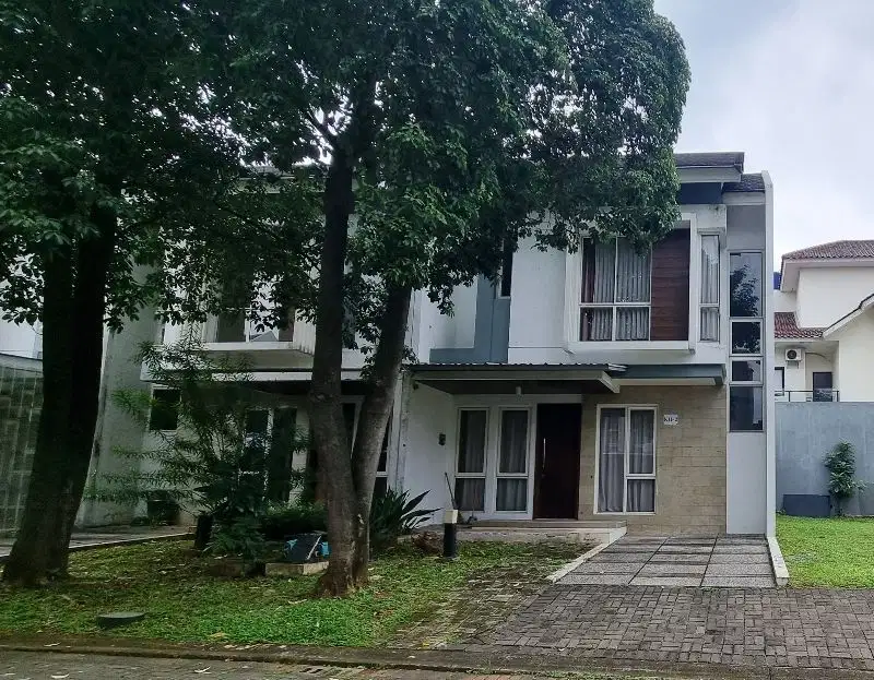 dijual rumah siap huni di the Green, BSD