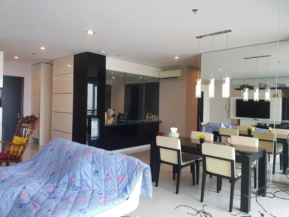 Dijual, Apartemen Central Park Furnish Design Unit Gandeng 2 Kmr&1 Kmr