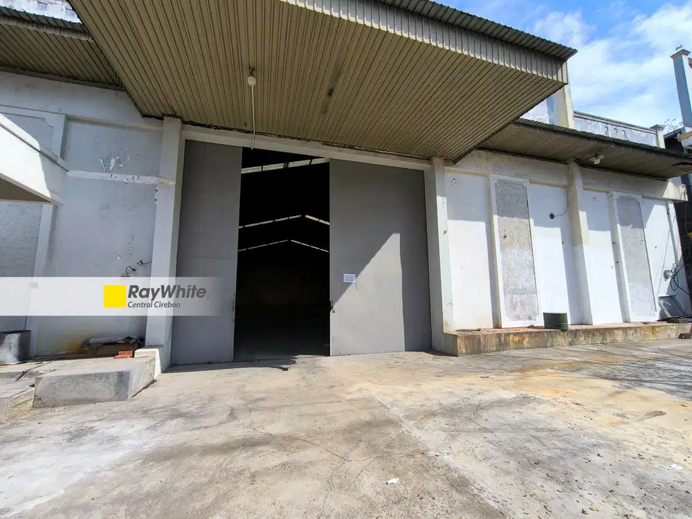 Gudang Distribusi Bagus Dan Siap Pakai Di Semarang Jawa Tengah