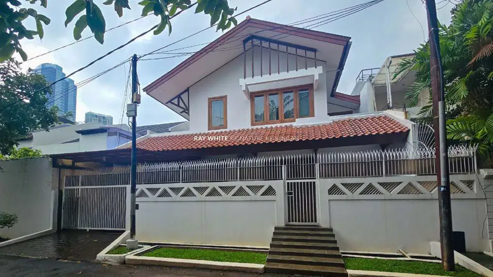 Rumah Siap Huni Lokasi Strategis di Jl Kintamani 2, Kuningan Setiabudi