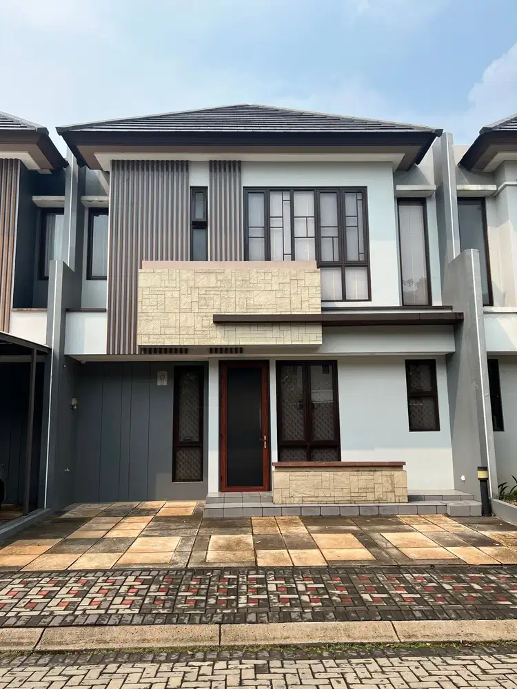 Rumah 2 lantai dan posisi tidak nempel dengan rumah lain di Mozia BSD
