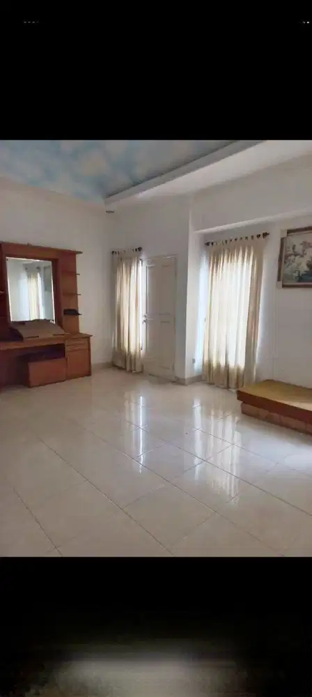 Rumah Bagus 2 Lantai Siap Huni 240 m2  Kelapa Gading