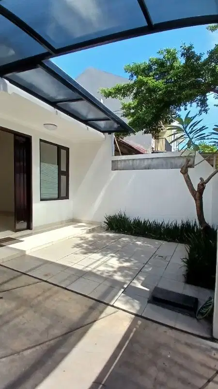 Rumah siap huni ,apik di sektor 5 bintaro jaya