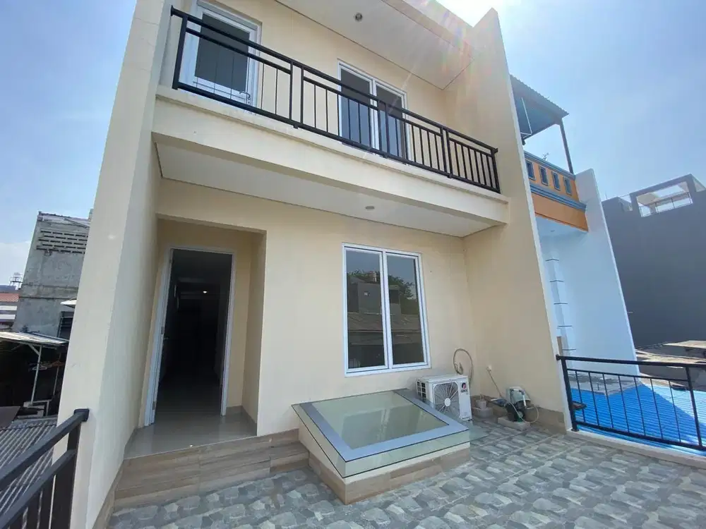 DIJUAL Rumah Mewah Brand-New di Kelapa Molek