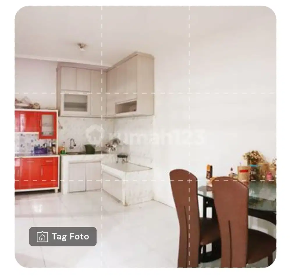 JUAL CEPAT RUMAH KOSAMBI PARKIR LUAS