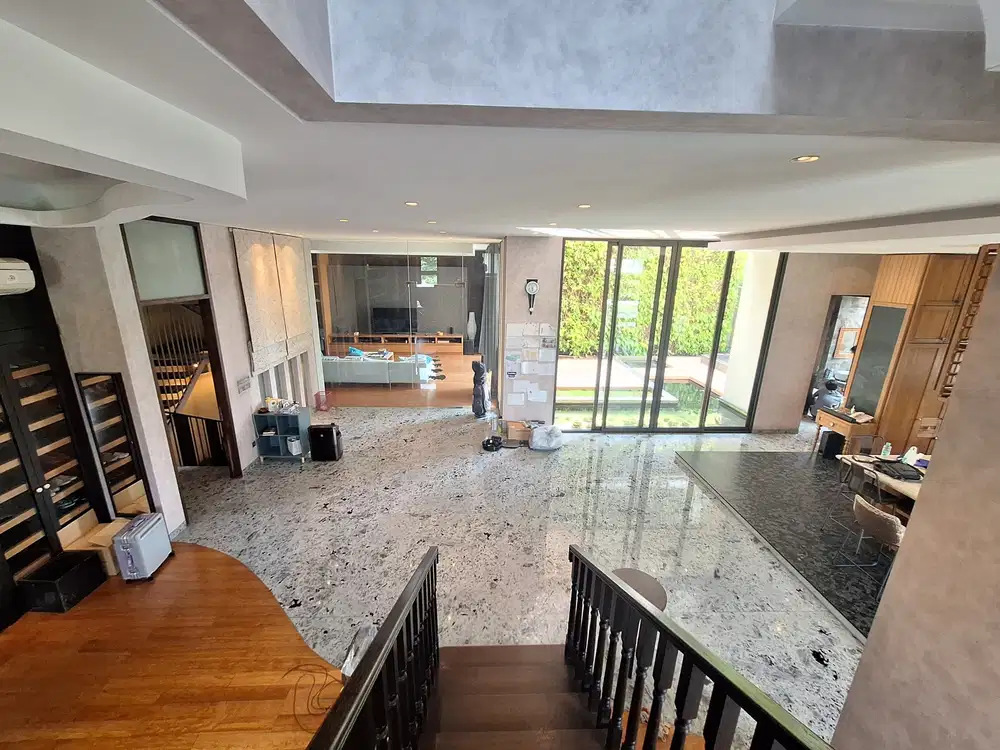 Dijual Rumah Minimalis di Gading Residence Luas : 400 m² modern