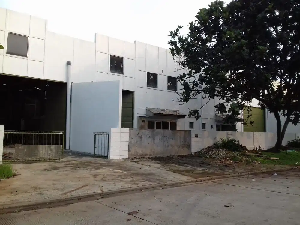 Disewakan gudang siap usaha di bsd taman tekno