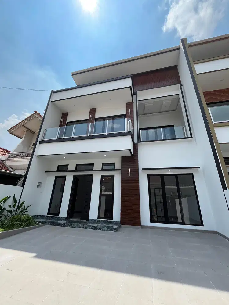 Rumah Kaca 2LT Modern Granit BSD Keren, Nusa Loka Puspita Giri Kencana