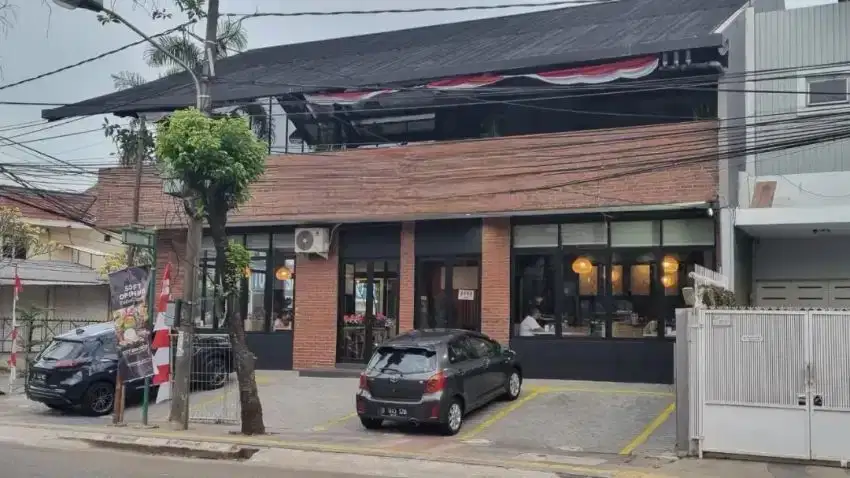 Dijual Resto di Jalan Utama BSD City Dekat Akses Tol