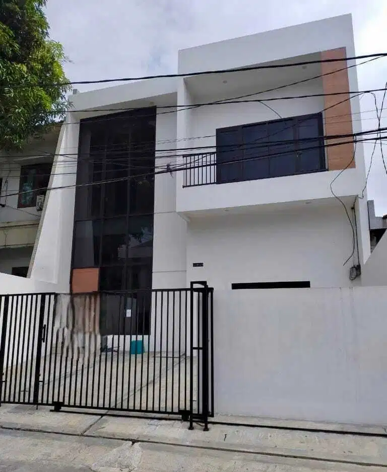 Rumah Hadap Selatan di Kelapa Cengkir, Kelapa Gading, Jakarta Utara