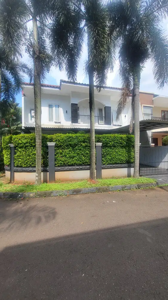 Rumah Bagus posisi huk row jalan besar Giri loka BSD