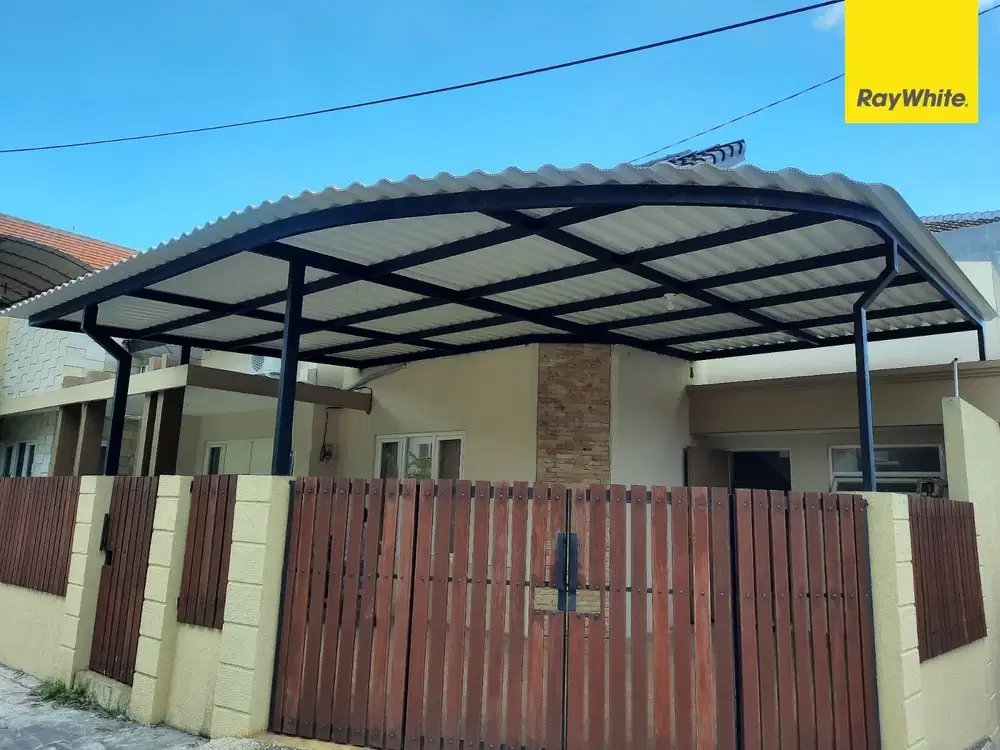 Dijual Rumah di Taman Pondok Indah Wiyung Surabaya