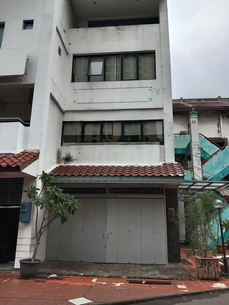 DISEWA MURAH RUKO DI ATRIUM SENEN JAKARTA PUSAT