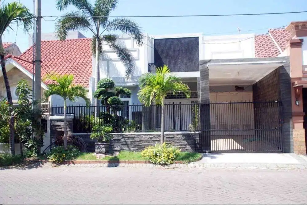 Rumah di Jemursari