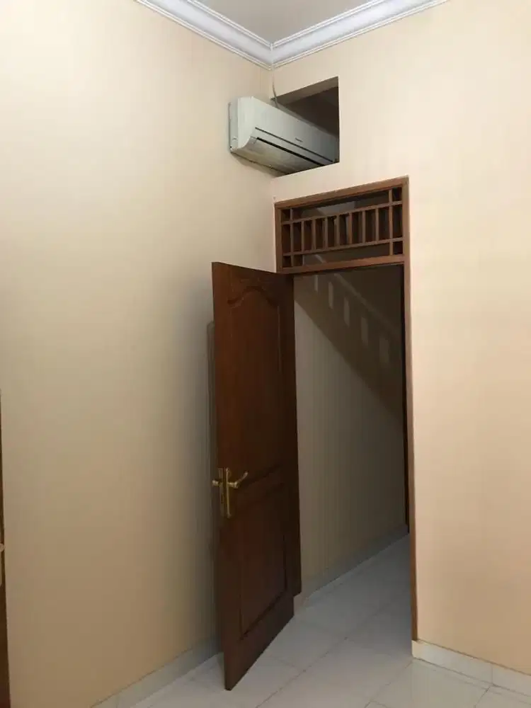 Rumah 2 Lantai di Kelapa Gading - BEBAS BANJIR