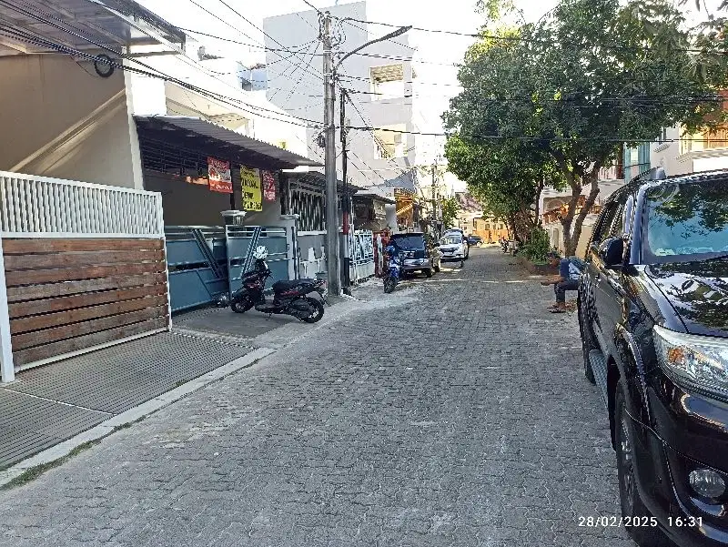 rh Sunter depan taman