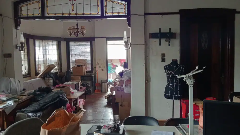 Rumah Hitung Tanah di Trunojoyo Sayap Dago Kota Bandung