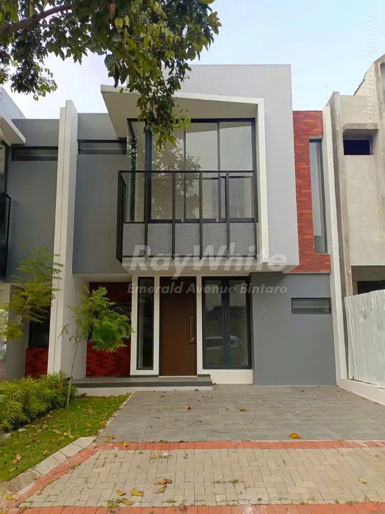 Rumah Modern Brand New Luas Siap Huni 3KT 2 Lantai Depan Taman Kebayoran Bintaro