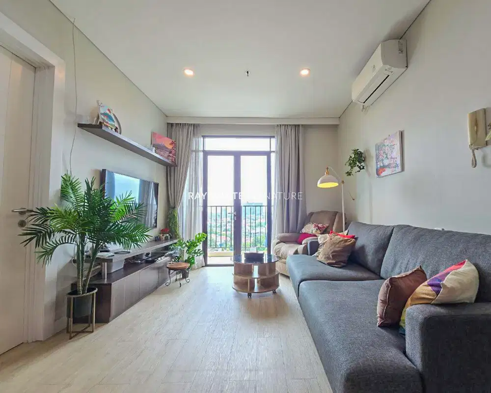 Dijual Apartemen Hampton Park 2 BR Bagus Furnished