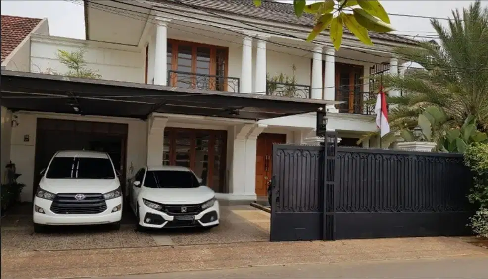 Dijual Rumah berlokasi strategis di Komplek Cipinang Indah I