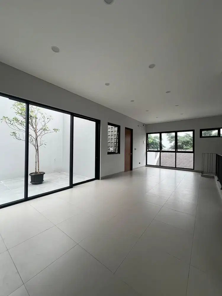 Rumah baru dengan desain tropis modern di klaster The Green, BSD City.