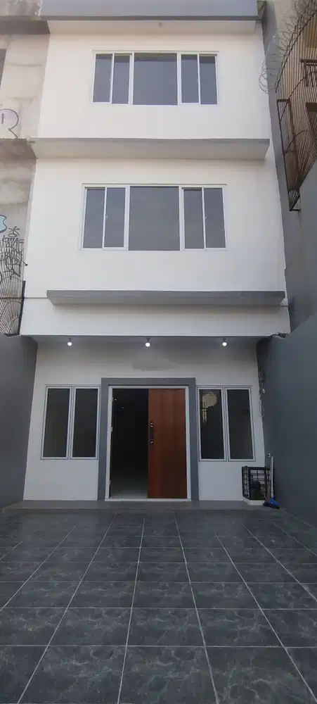 Jual ruko baru jadi (Mei 2025) 3 lt di Kran Ry Gunung Sahari Kemayoran