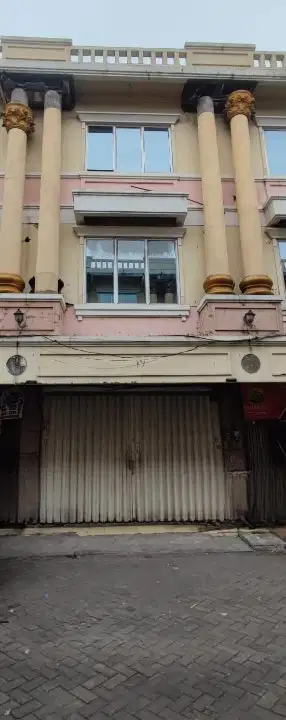 Di Jual Ruko 3 Lt Grand Flower Jl. Pasar Kembang, Surabaya
