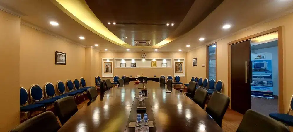 JUAL FULL FURNISH termasuk lift gedung kantor di Kemayoran