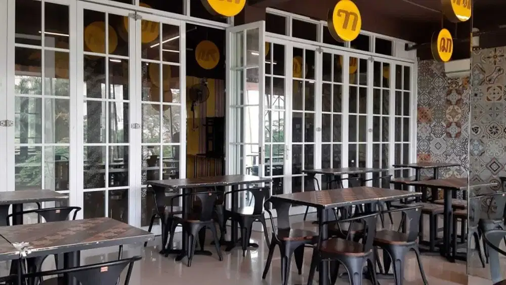 Ruko Gandeng Strategis 3 Lantai Gading Batavia Kelapa Gading Dijual