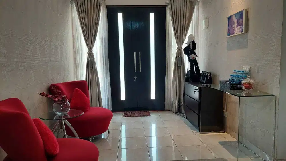 Rumah Cantik Strategis, Samping The BREEZE, SHM BSD Green Cove