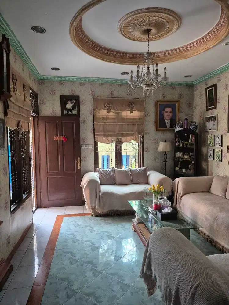 JUAL CEPAT MURAH RUMAH AGUNG UTARA SUNTER 2 LANTAI ANN