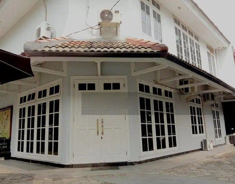 Dijual Rumah Cipete Selatan, terawat, dekat jalan besar